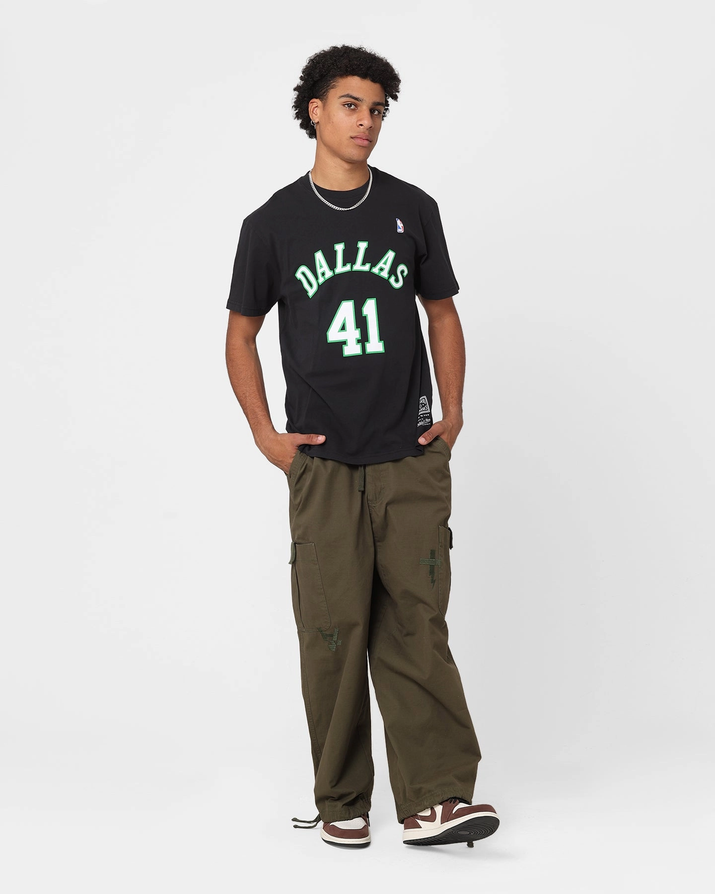 Mitchell & Ness Dallas Mavericks Dirk Nowitzki Player N&N T-Shirt Vintage Black Comfy Style