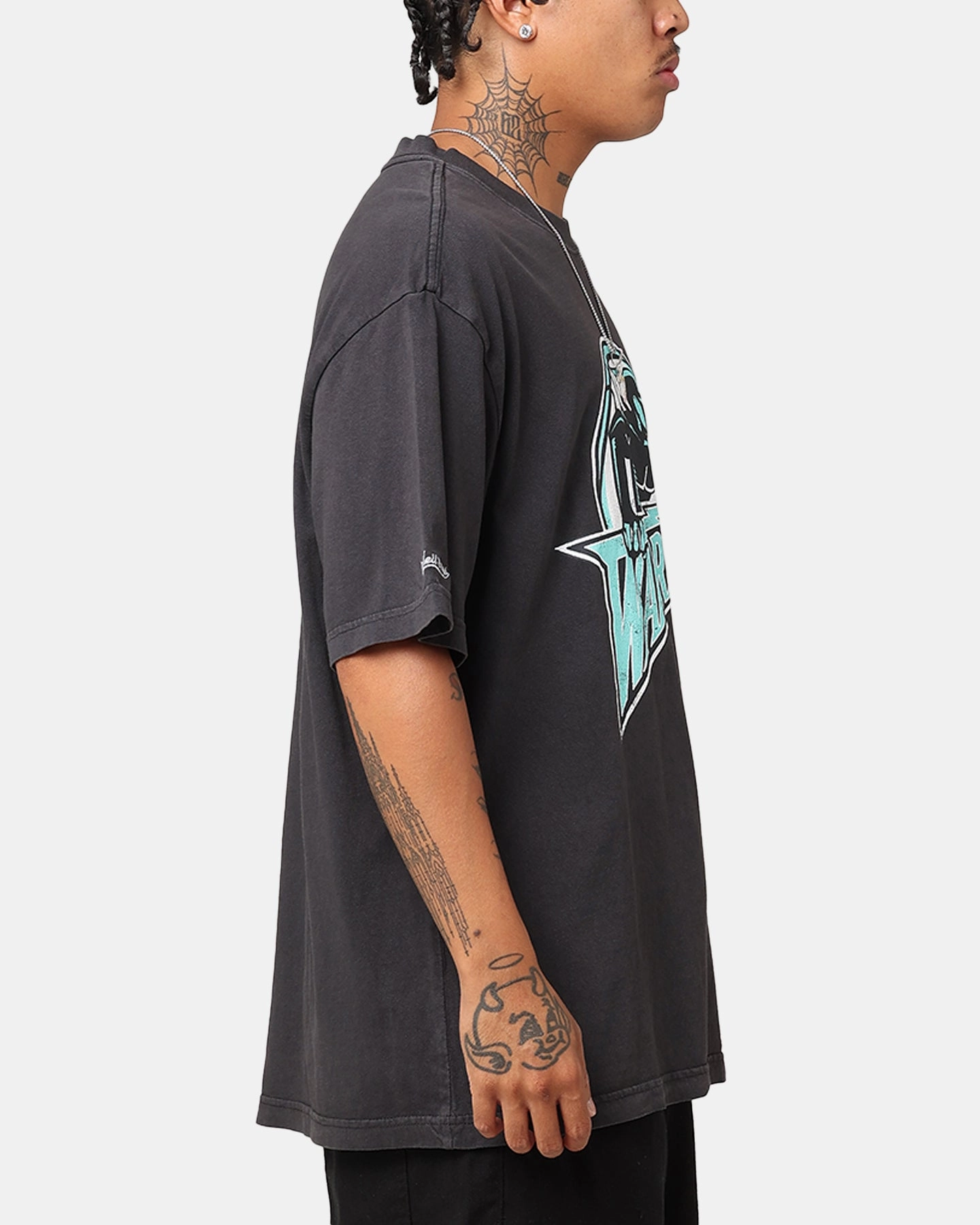 Mitchell & Ness Golden State Warriors Ice Blue Logo T-Shirt Faded Black Cozy and Soft