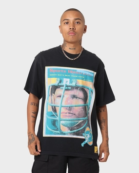 Mitchell & Ness Green Bay Packers NFL Sports Illustrated Cover Vintage T-Shirt Faded Black Perfect for Travel