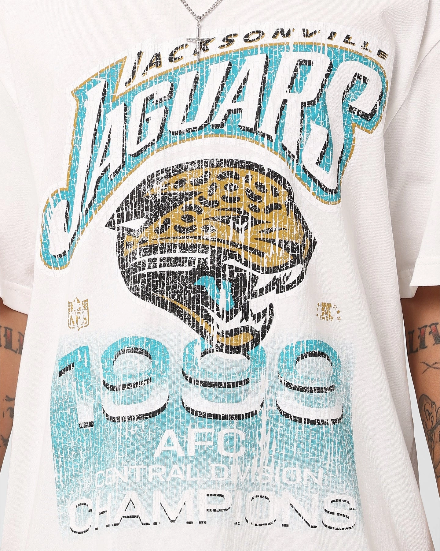 Flexible Weave Comfy Wardrobe Mitchell & Ness Jacksonville Jaguars 90 Division Champs T-Shirt Vintage White