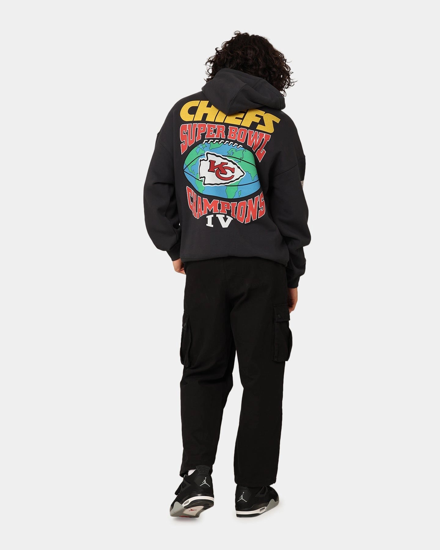 All-Weather Comfort Mitchell & Ness Kansas City Chiefs Super Bowl World Hoodie Faded Black