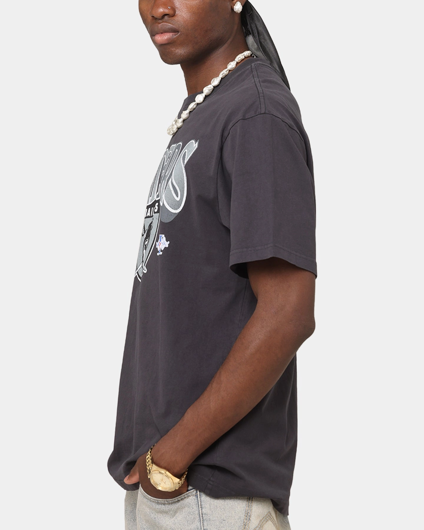 Sporty Style Wear Mitchell & Ness Las Vegas Raiders Arch T-Shirt Faded Black