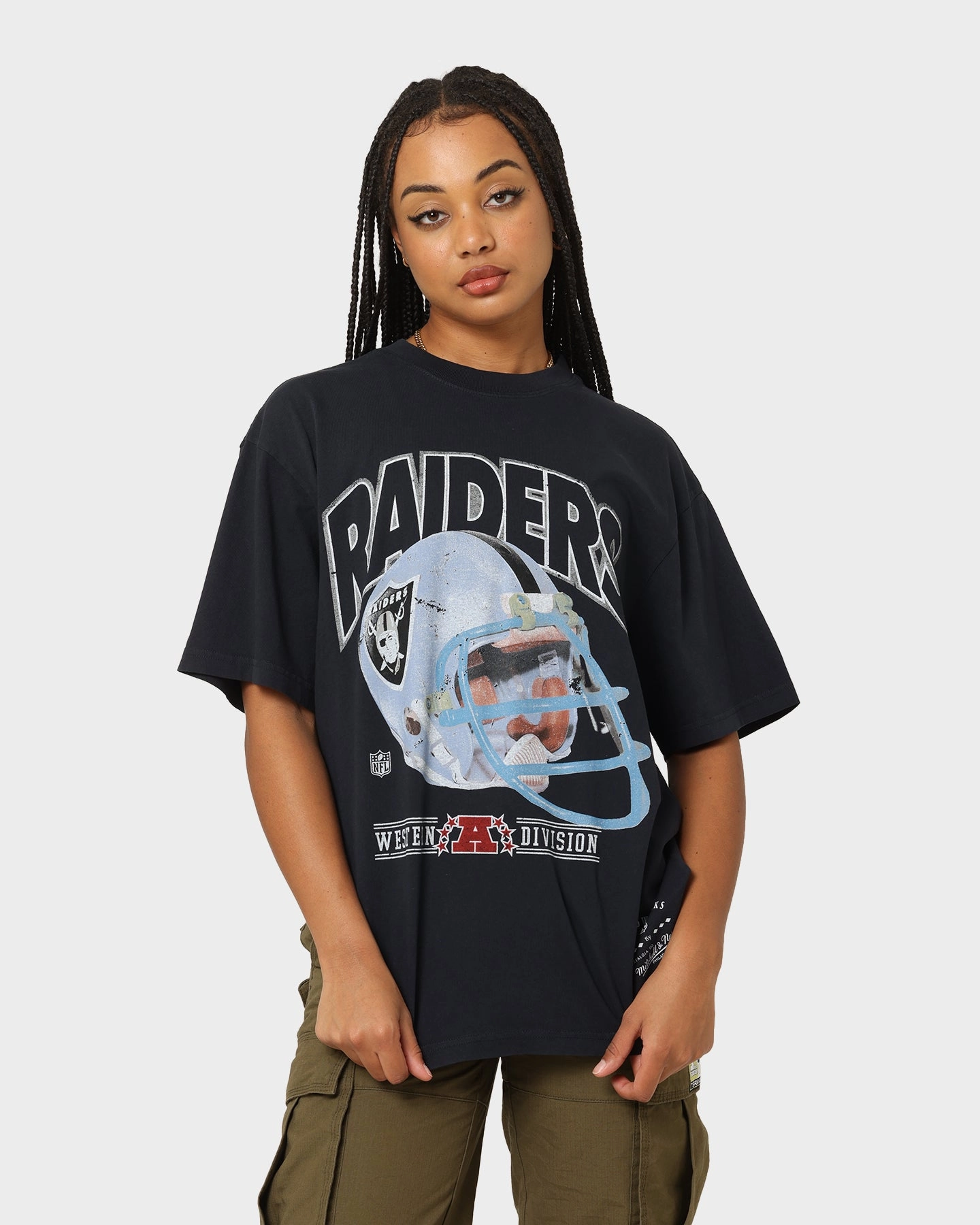Minimalist Apparel Mitchell & Ness Las Vegas Raiders Helmet Vintage T-Shirt Faded Black