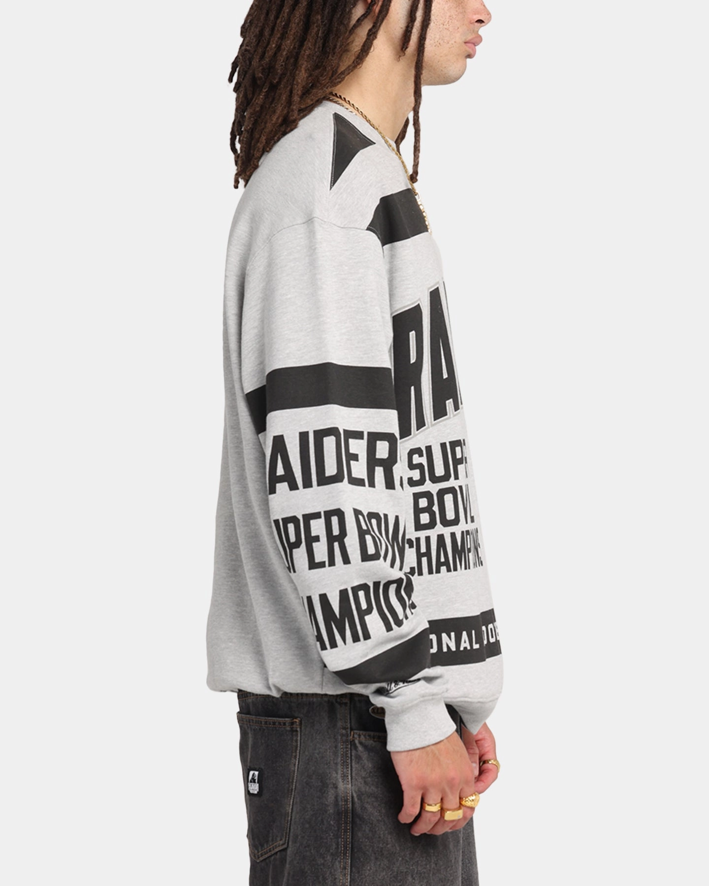 Two Tone Design HeatRetentionTechnology Mitchell & Ness Las Vegas Raiders Letterform Crewneck Grey Marle/Official Team Color