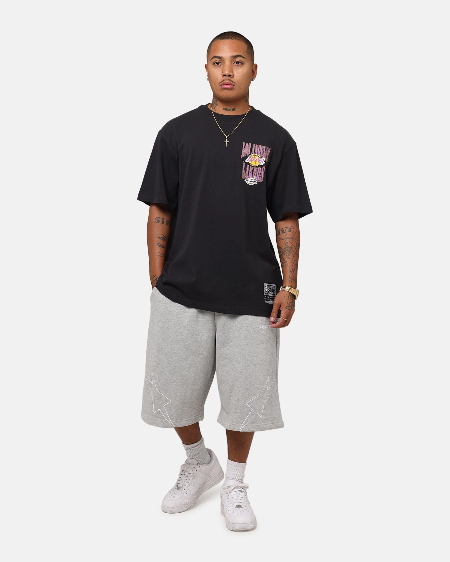 City Smart Look Mitchell & Ness Los Angeles Lakers 17-Time NBA Champions T-Shirt Faded Black
