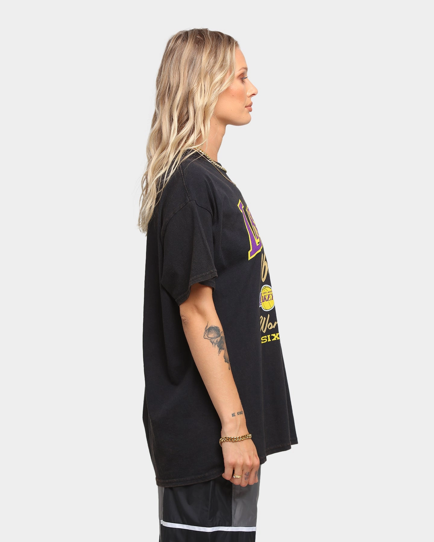 Mitchell & Ness Los Angeles Lakers Bling Rings Vintage T-Shirt Black Stylish Layer Look anti static