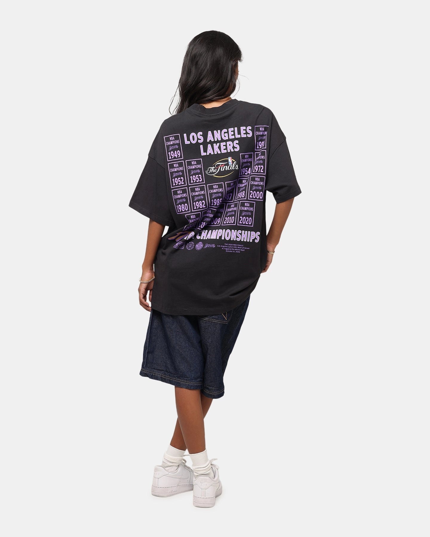 Floral freshness Effortless Daywear Mitchell & Ness Los Angeles Lakers Champions Report "Champ Pack" T-Shirt Faded Black