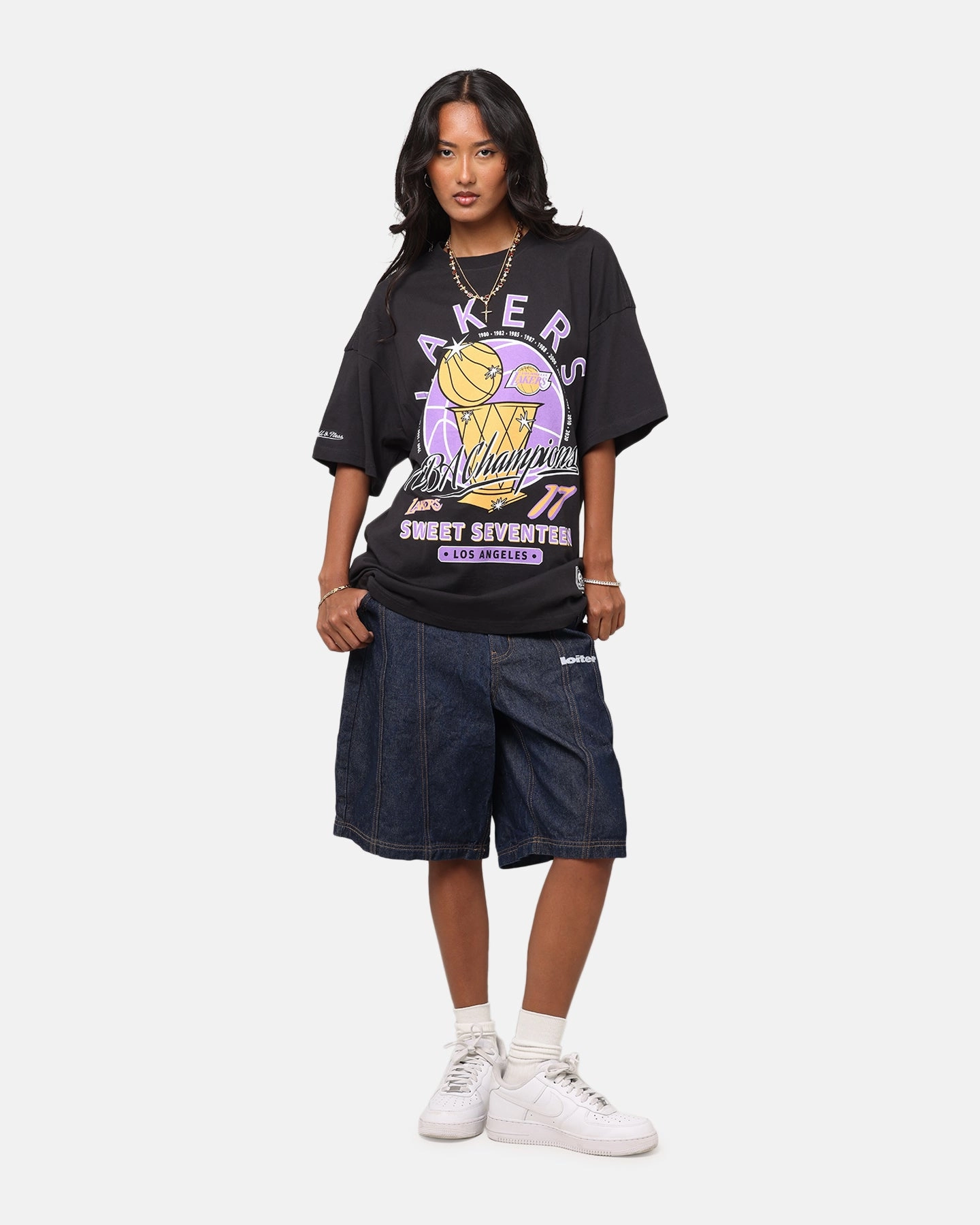 Minimalist Look Comfortable and Chic Mitchell & Ness Los Angeles Lakers Champions Report "Champ Pack" T-Shirt Faded Black
