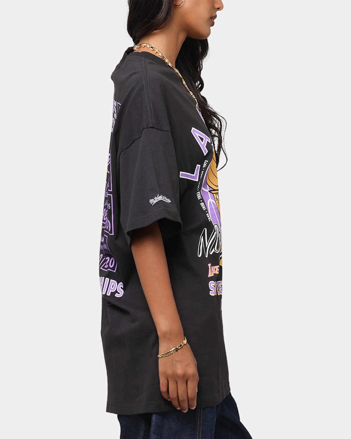 Mitchell & Ness Los Angeles Lakers Champions Report "Champ Pack" T-Shirt Faded Black All-Purpose Wear Stylish Layering