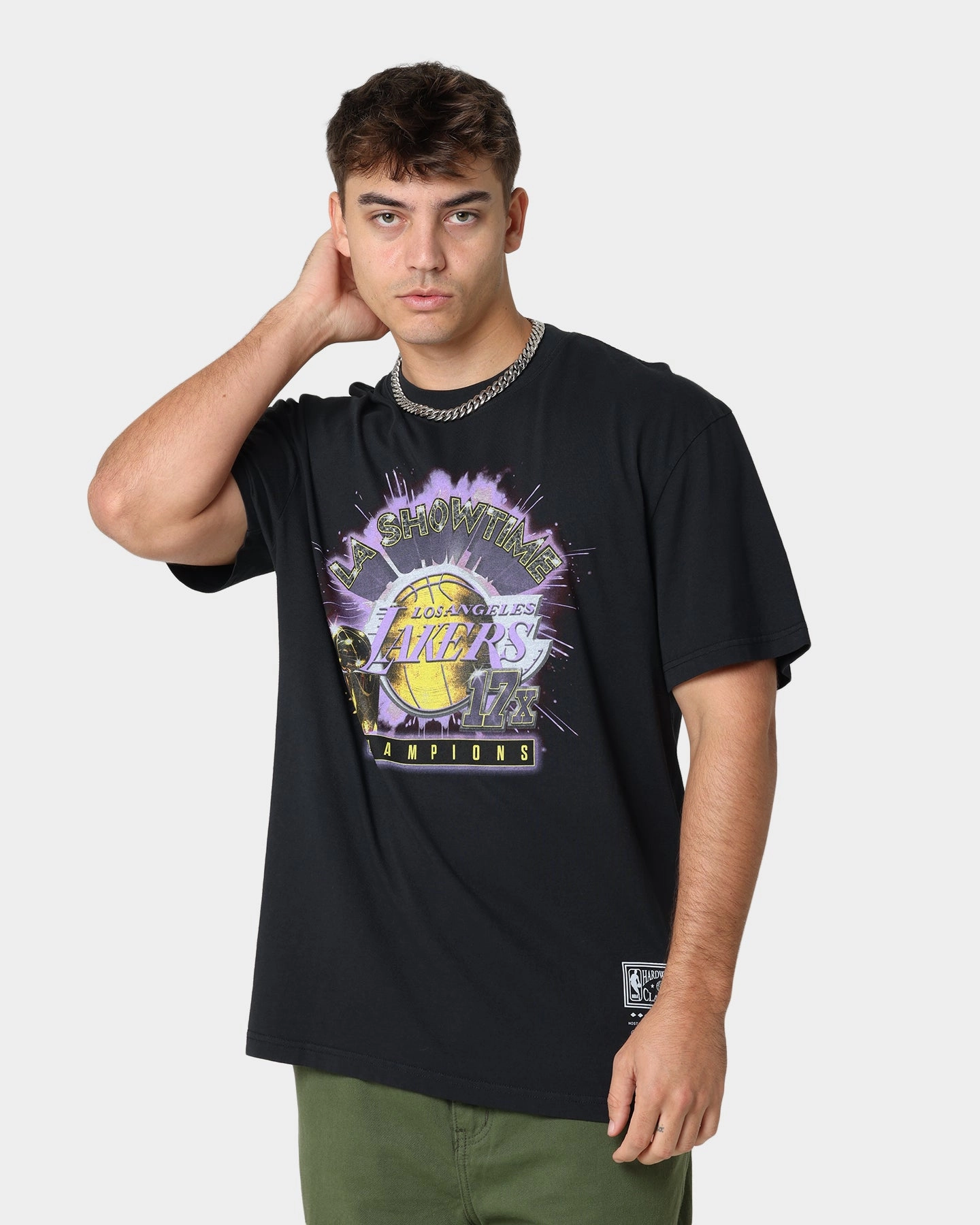 Mitchell & Ness Los Angeles Lakers Showtime Vintage T-Shirt Faded Black Affordable Fashion Crew Neck Design