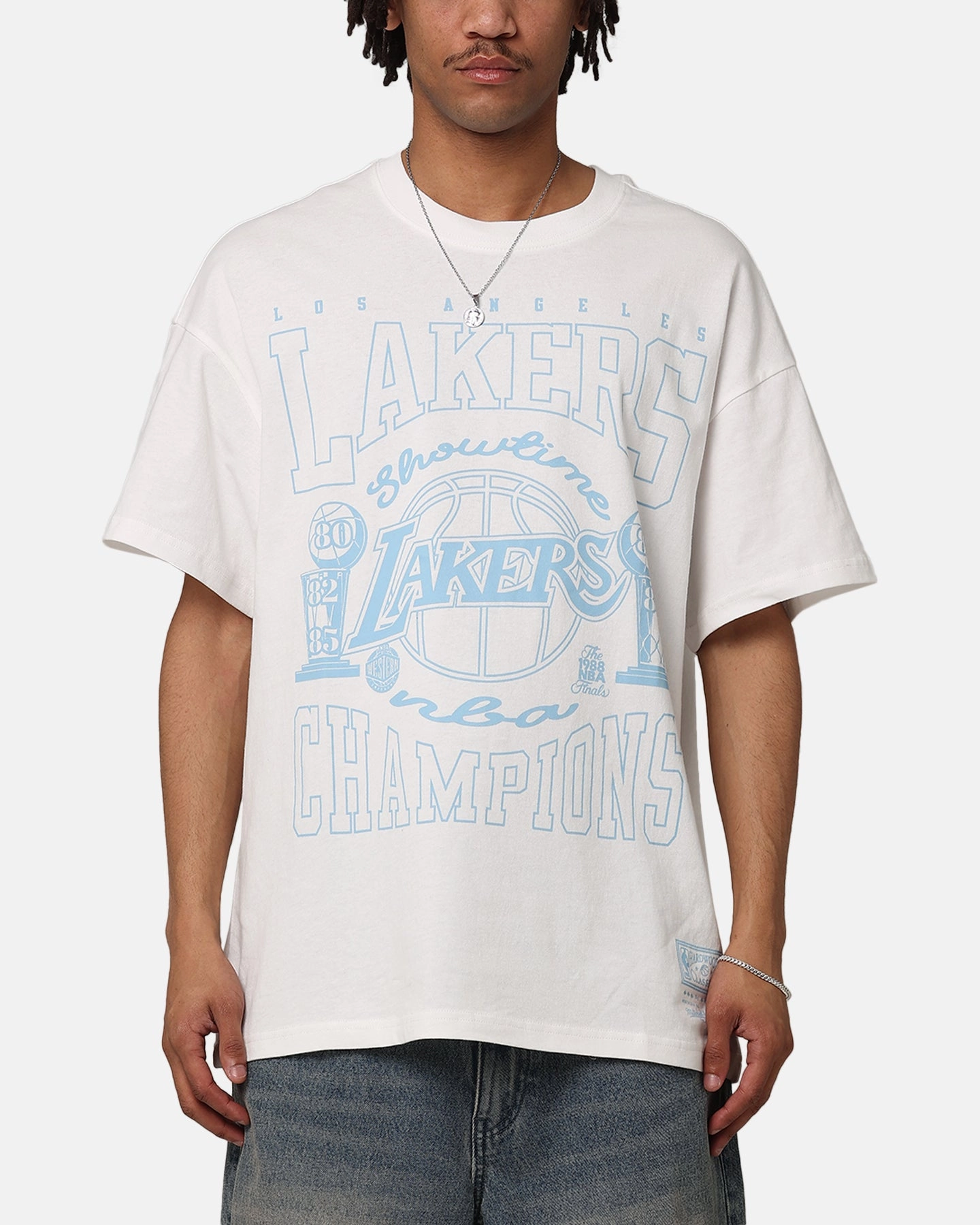 Mitchell & Ness Los Angeles Lakers World Champions T-Shirt Vintage White Comfy All-Day Flatlock stitching