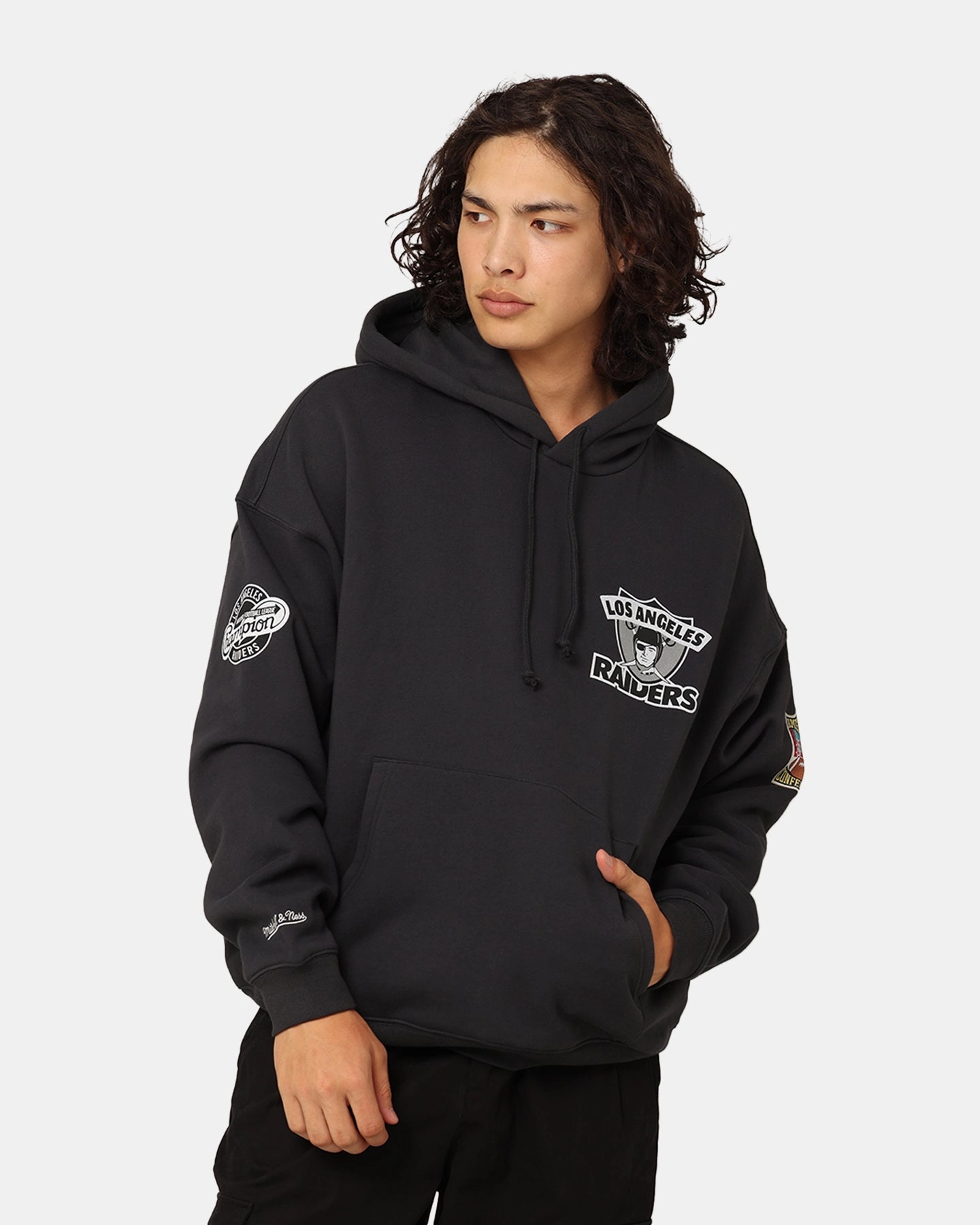 Mitchell & Ness Los Angeles Raiders Super Bowl World Hoodie Faded Black Viewpoint