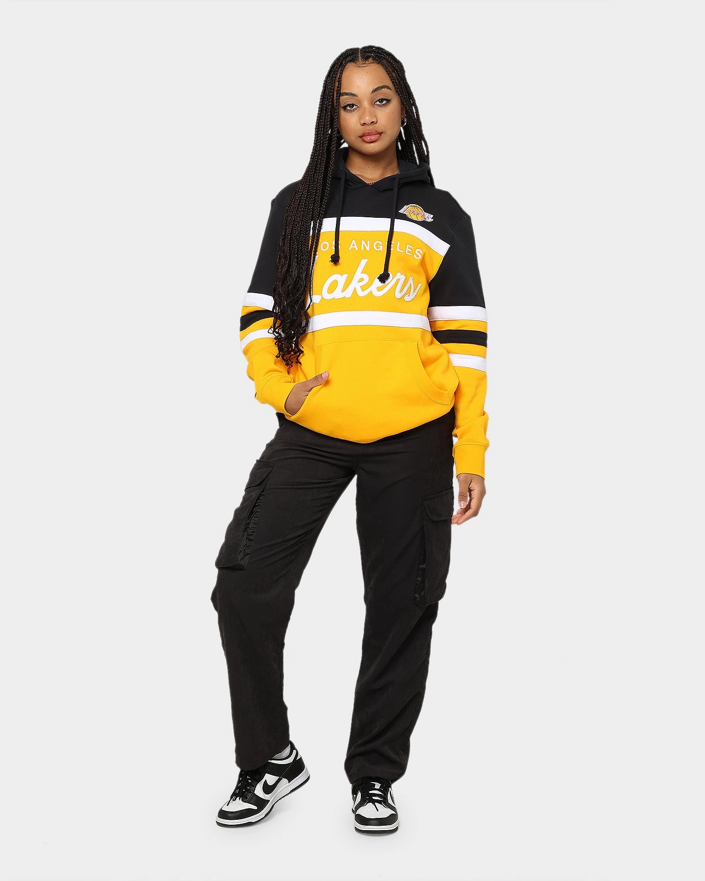 Odor Resistant Hooded style Mitchell & Ness Men's Los Angeles Lakers Head Coach Hoodie Black