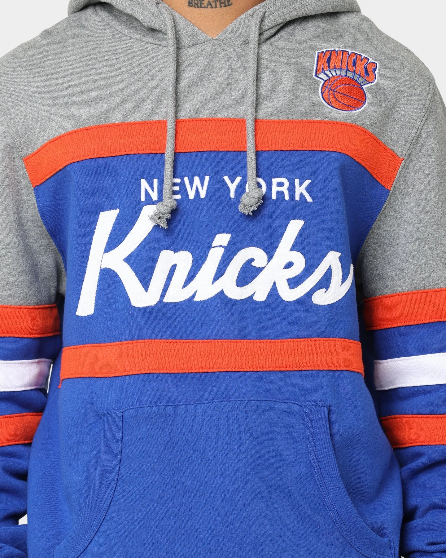 fitted fit Mitchell & Ness New York Knicks Head Coach Hoodie Royal