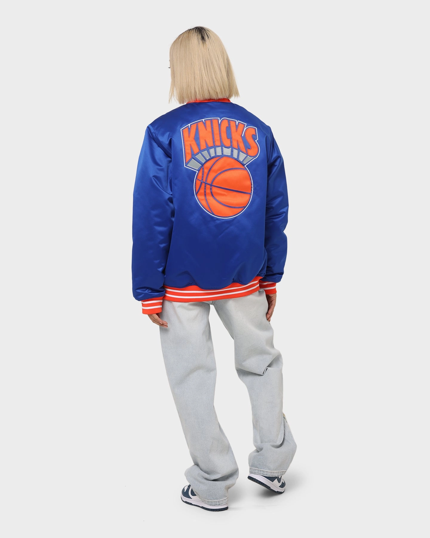 Mitchell & Ness New York Knicks Heavyweight Satin Jacket Royal Quick Layering
