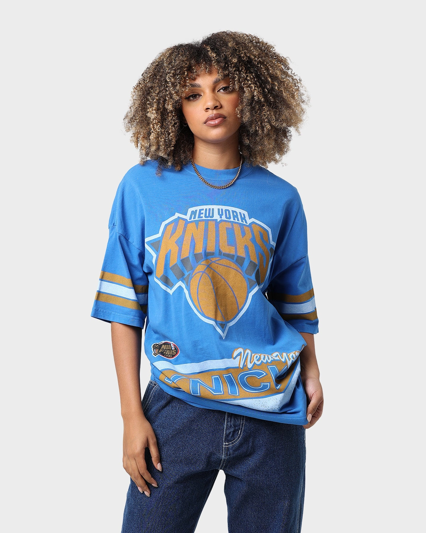 semi-formal style Scoop neck femininity Mitchell & Ness New York Knicks Vintage Conference T-Shirt Faded Royal