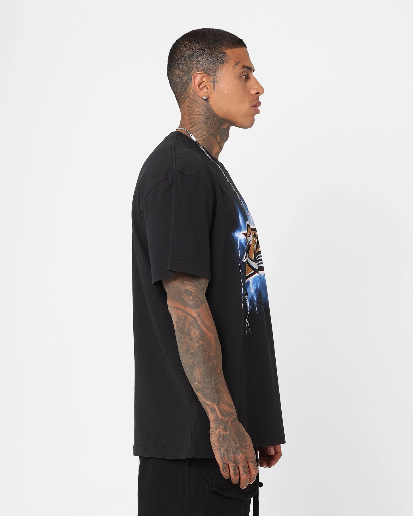 Mitchell & Ness Philadelphia 76ers Logo Lightning T-Shirt Black suitable for all genders Men's