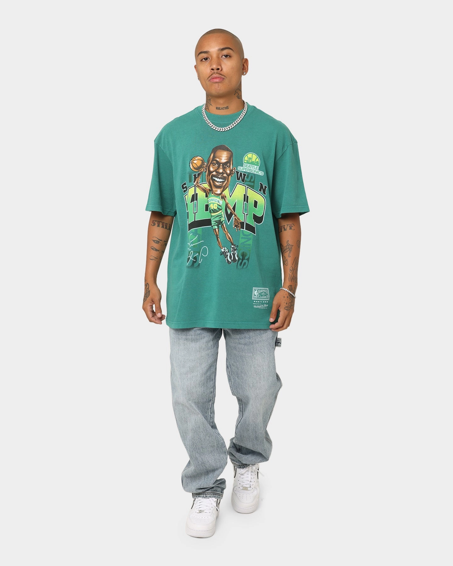 Mitchell & Ness Seattle SuperSonics Shawn Kemp Caricature Vintage T-Shirt Faded Green dry cleanable HighThreadCount