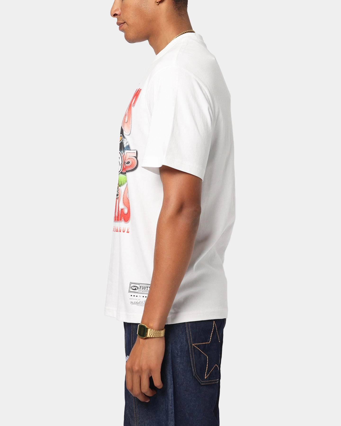 Chill Style Mitchell & Ness Sydney Swans Mascot T-Shirt Vintage White