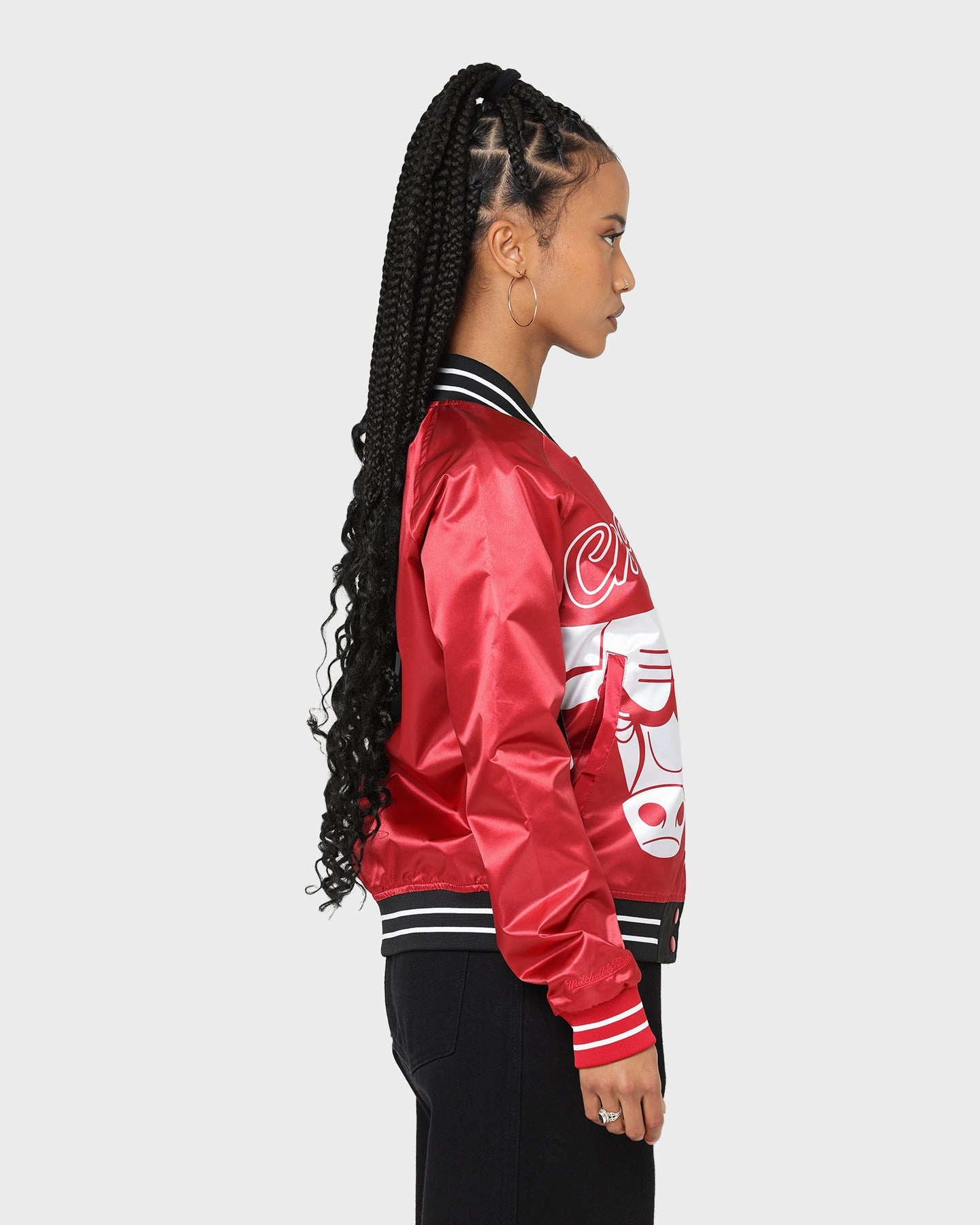 Mitchell & Ness Women's Chicago Bulls Big Face 5.0 Satin Jacket Red Athletic Wear