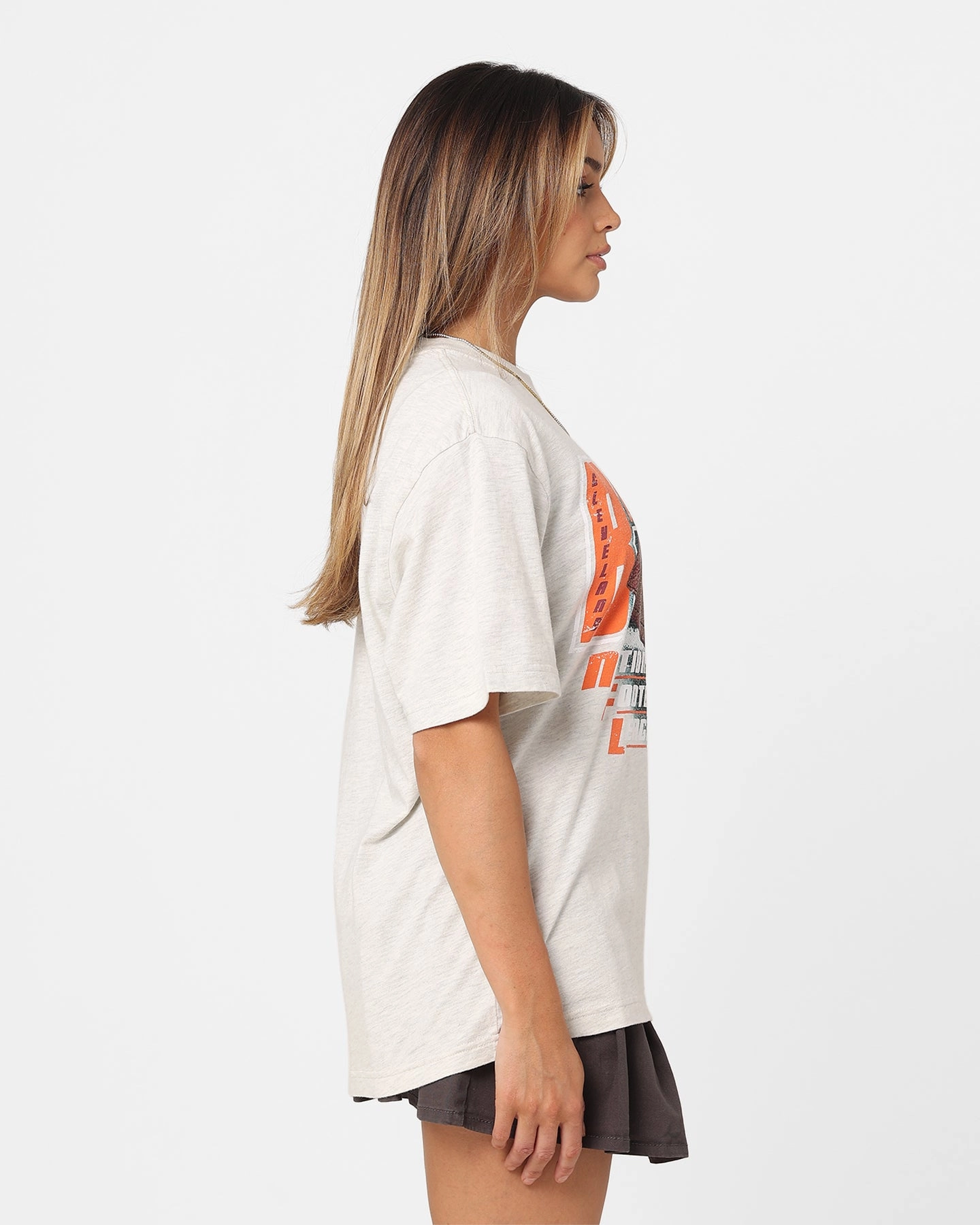 Mitchell & Ness Women's Cleveland Browns Vintage Superbowl Champ T-Shirt Vintage White Marle Yarn Dyed Stripes