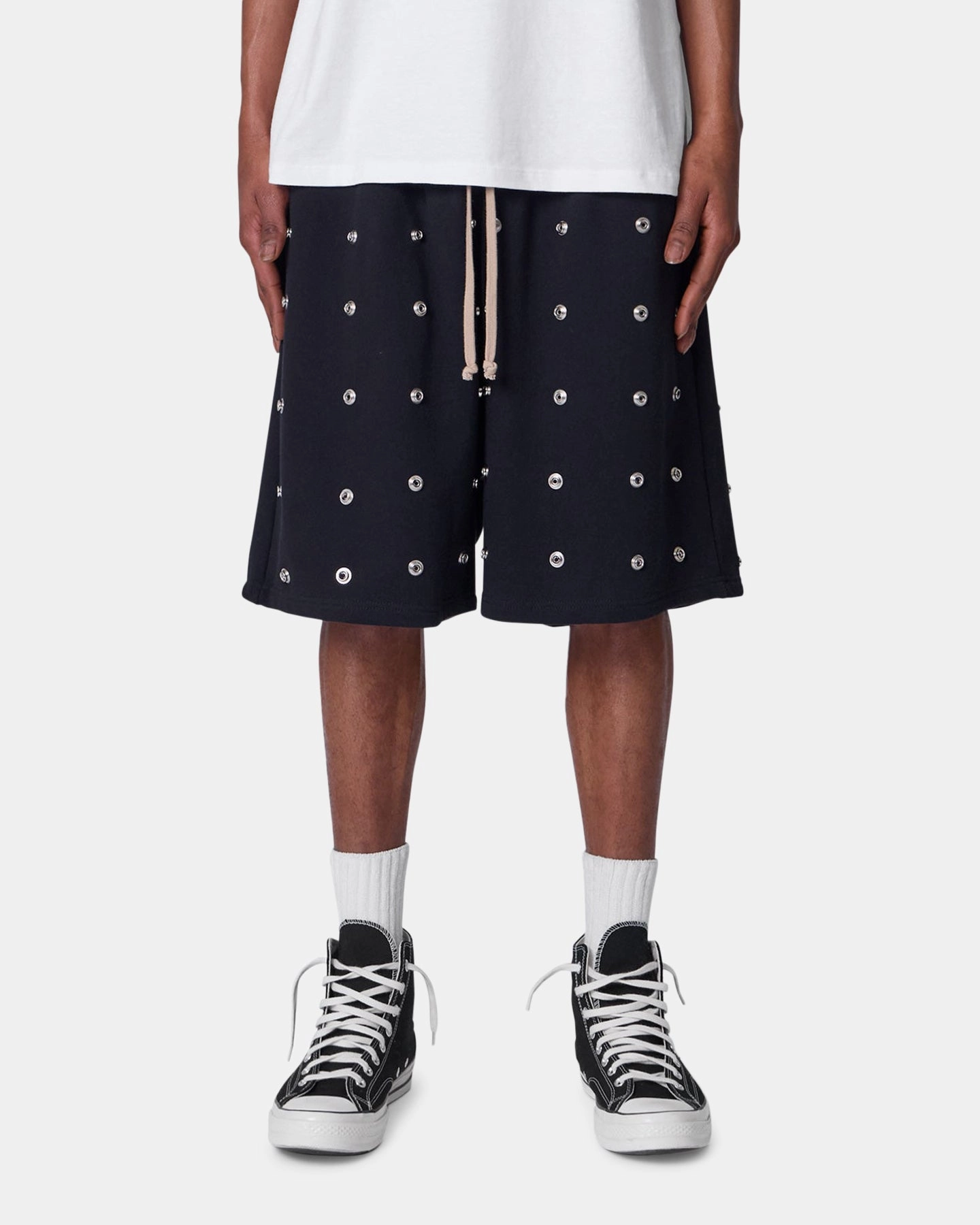Airy Touch MNML All Over Button Shorts Black