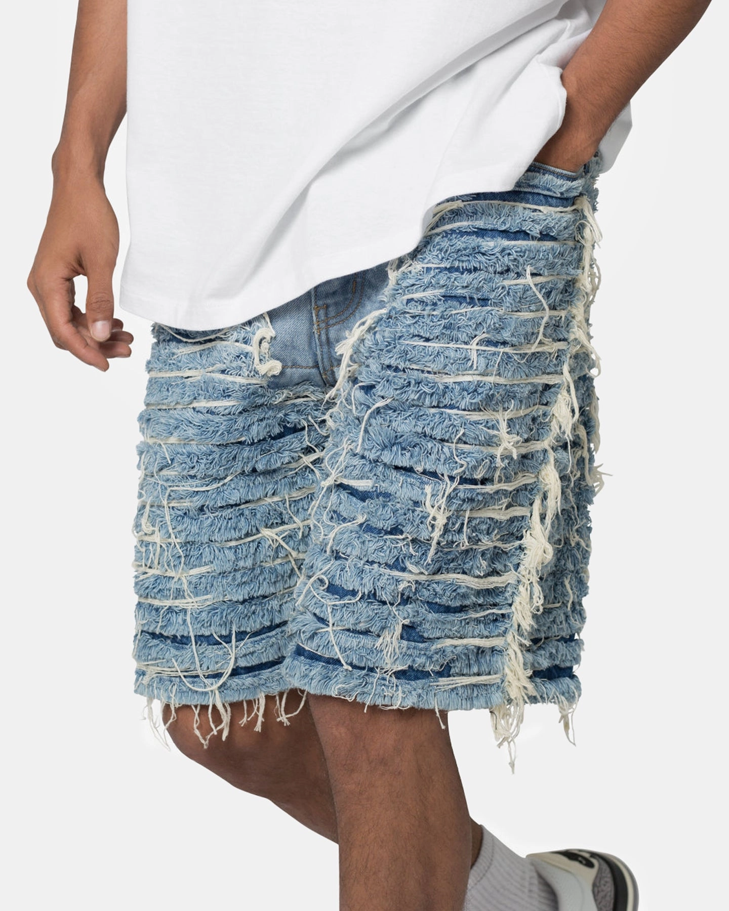 odor - absorbing MNML All Over Frayed Denim Shorts Blue