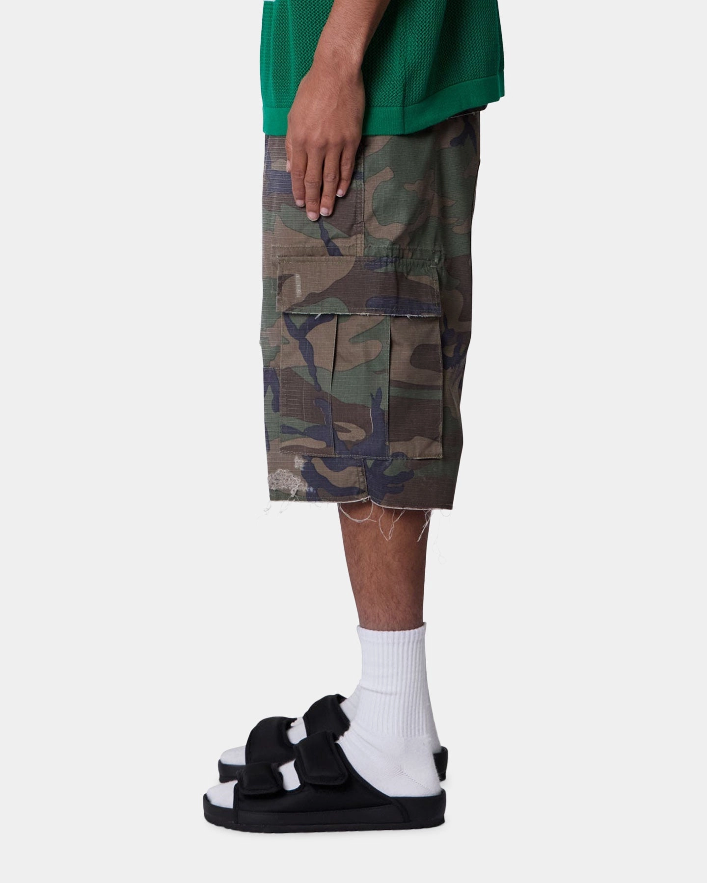 Bohemian style MNML Baggy Distressed Cargo Shorts Camo