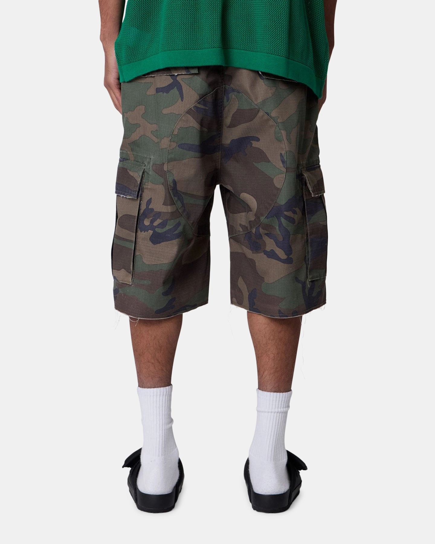 Bright Hues MNML Baggy Distressed Cargo Shorts Camo
