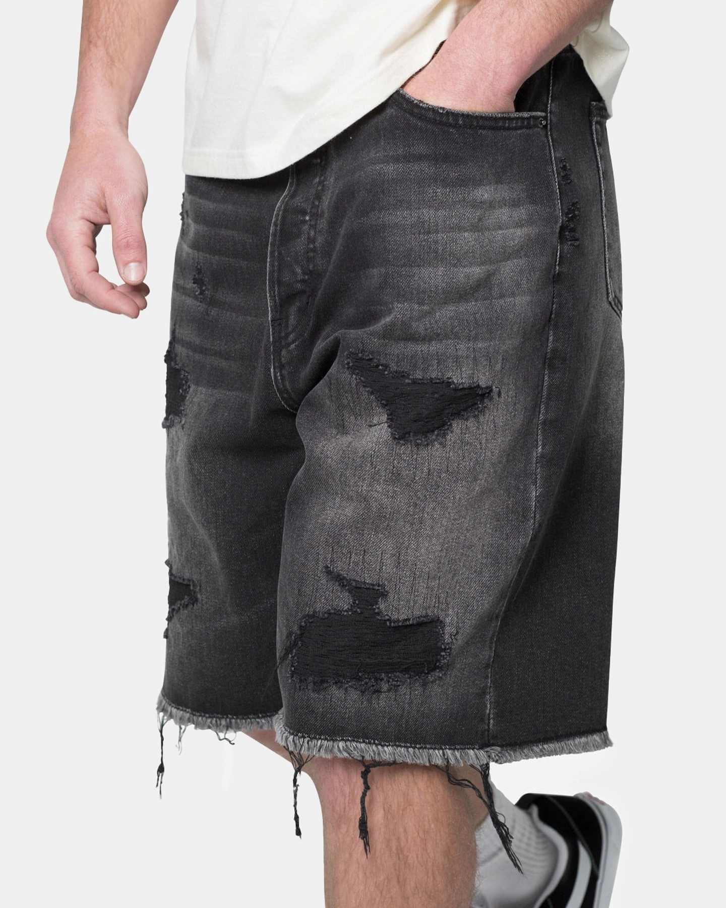 stretchy design MNML Baggy Rip Denim Shorts Washed Black