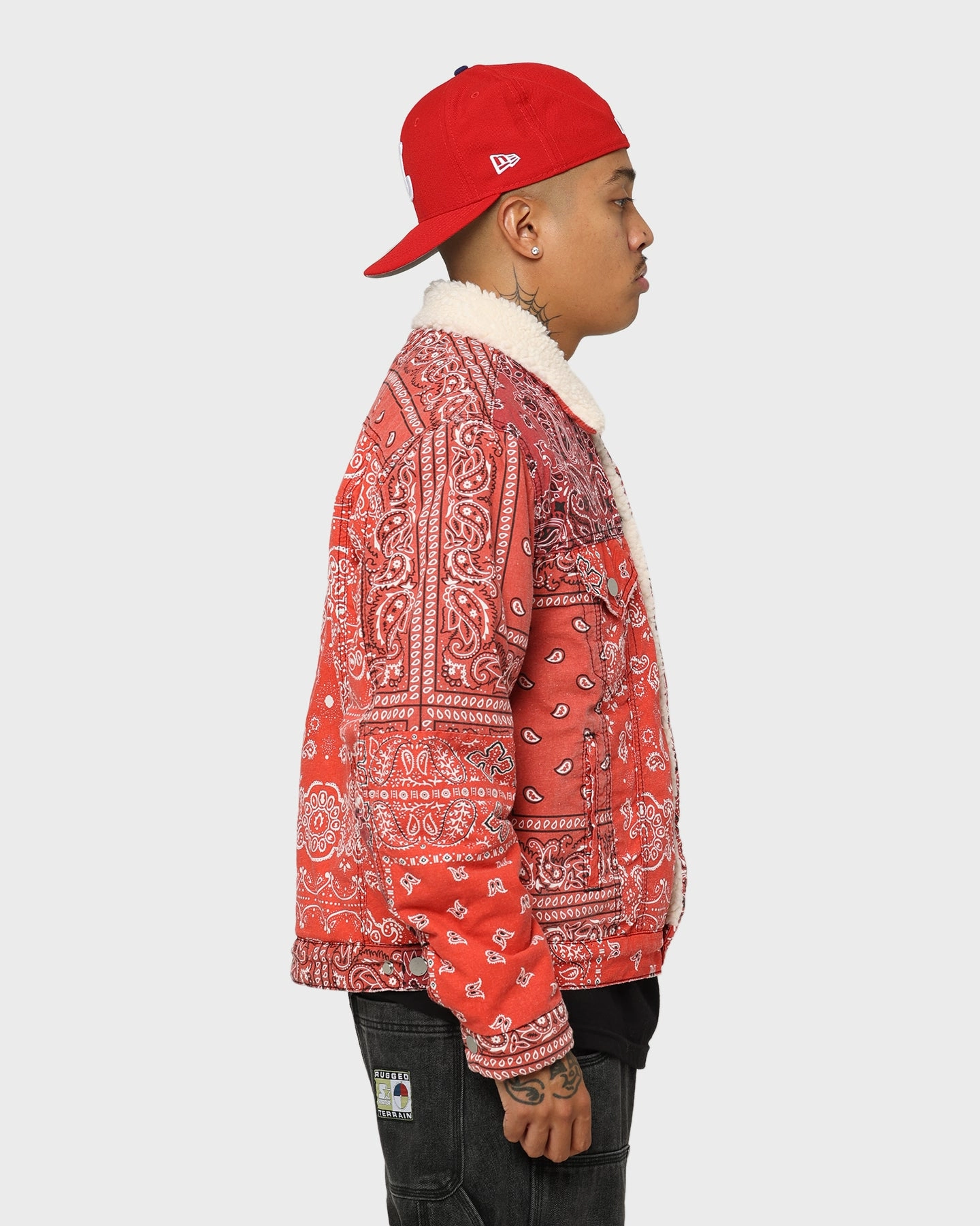 MNML Bandana Sherpa Trucker Jacket Red Visualize