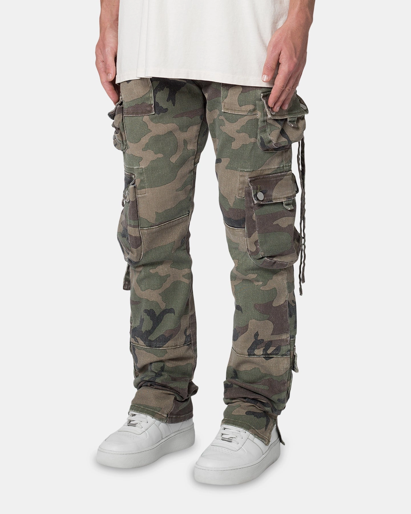 MNML D152 Cargo Pants Woodland Camo Modern Cut Durable Utility