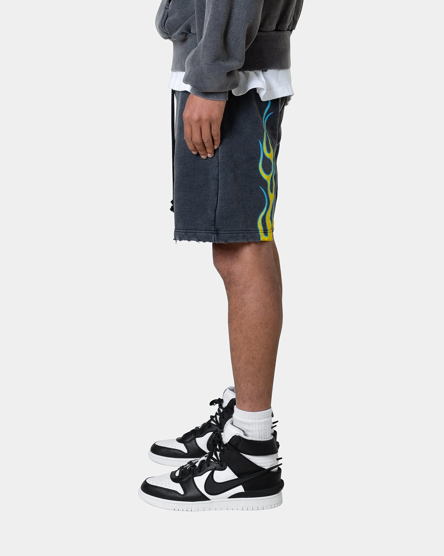 Bright Hues Zero Bulk Packaging MNML Flame Shorts Black
