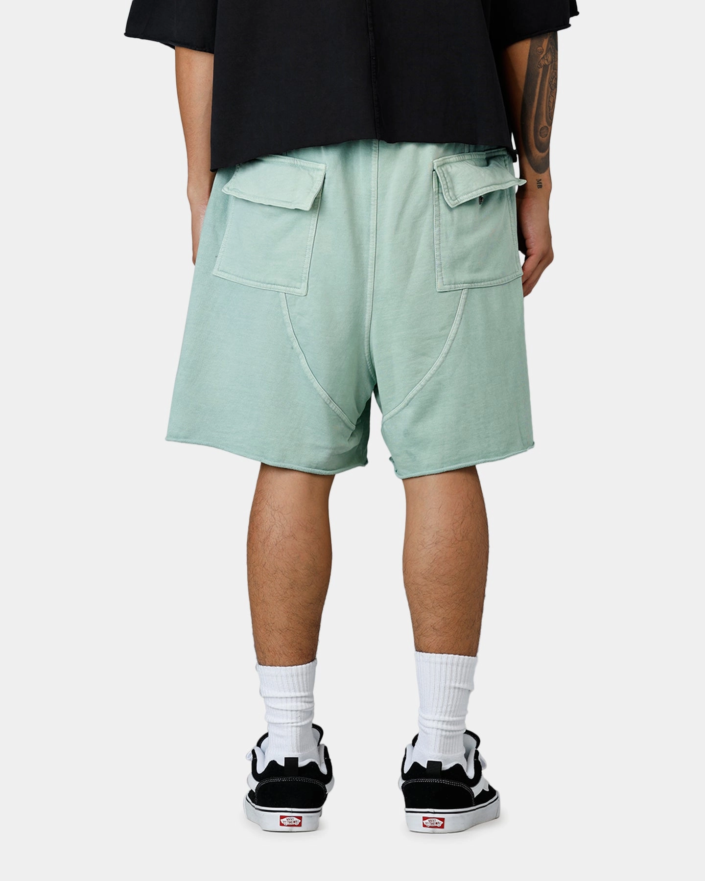 MNML Oversized Cargo Sweat Shorts Seafoam laid-back style