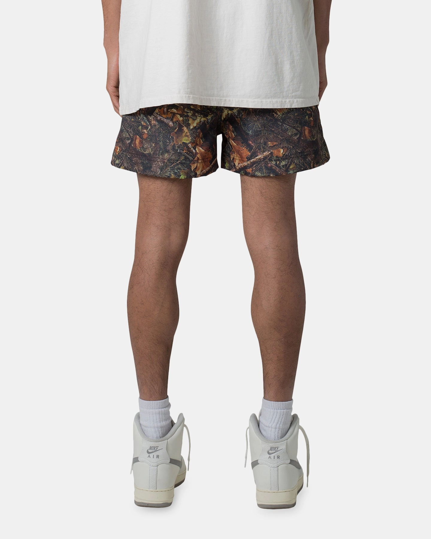 MNML Summer Shorts Hunter Camo Effortless Look
