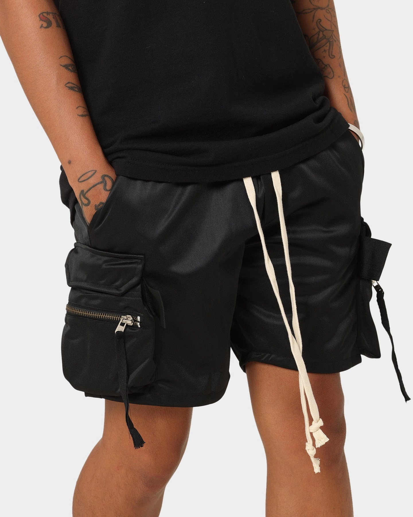 MNML Tactical Cargo Shorts Black finance industry Summer Mood