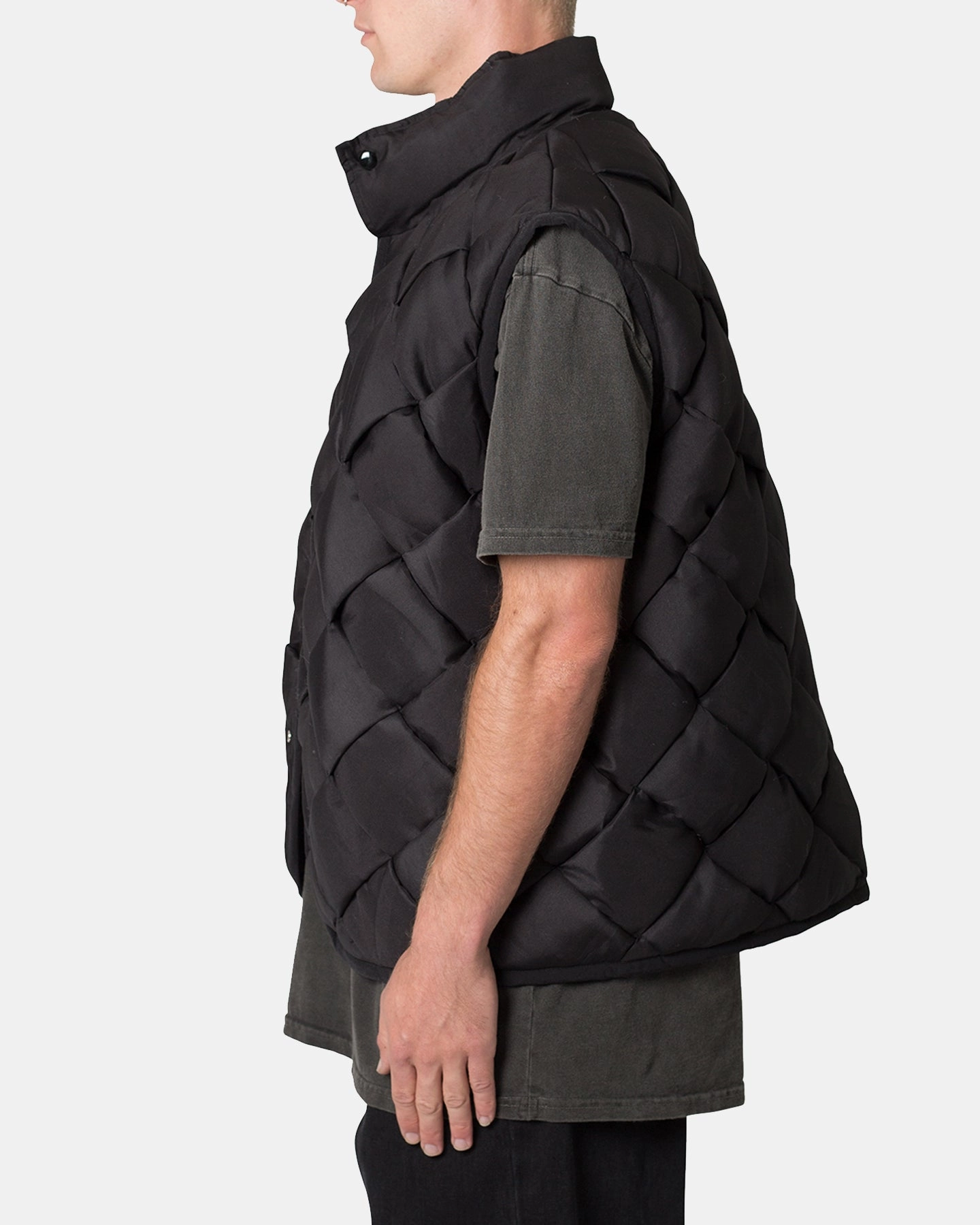 Reinforced Stitching MNML Woven Puffer Vest Black