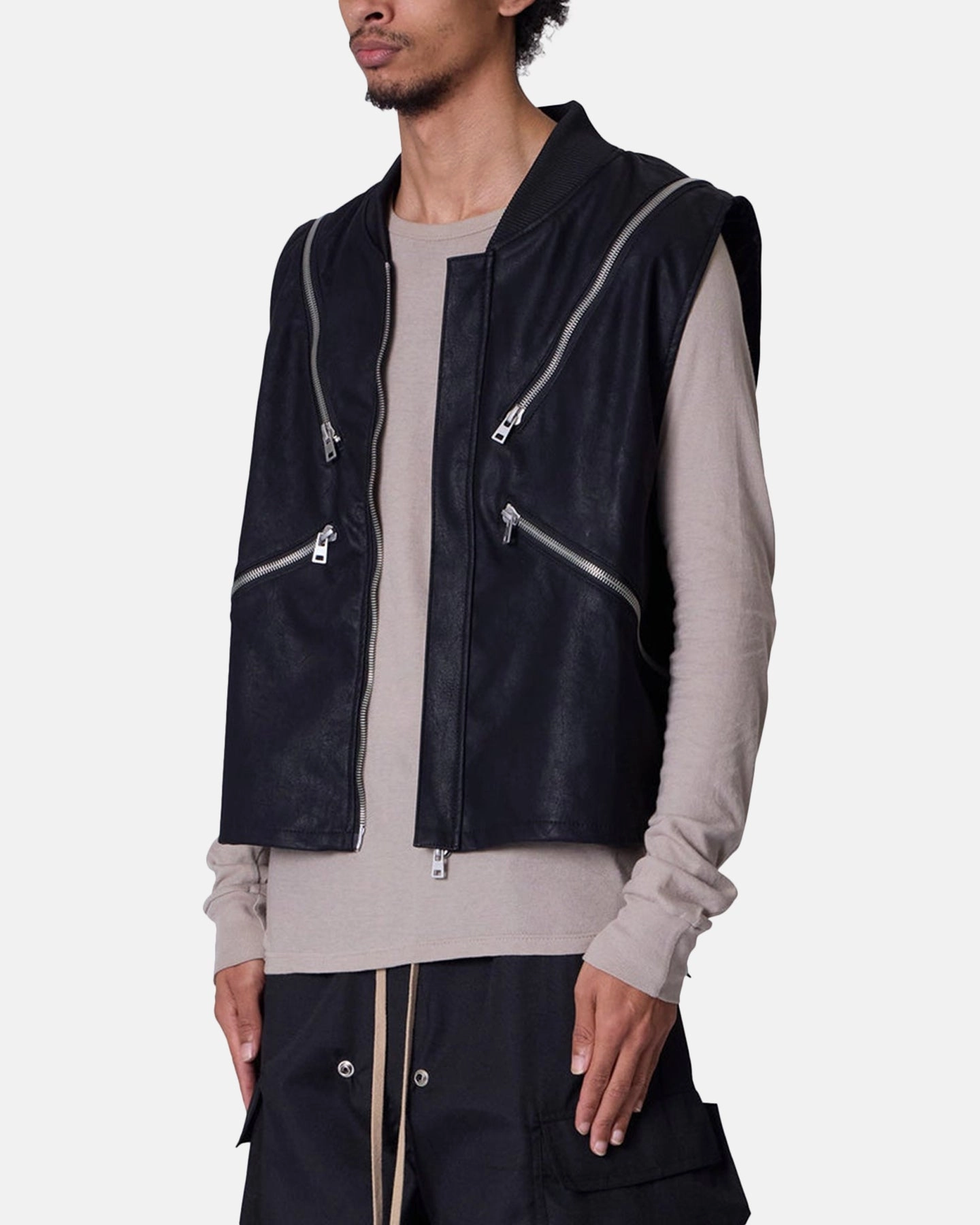 MNML Zip Lock Vest Black Windproof Barrier Design