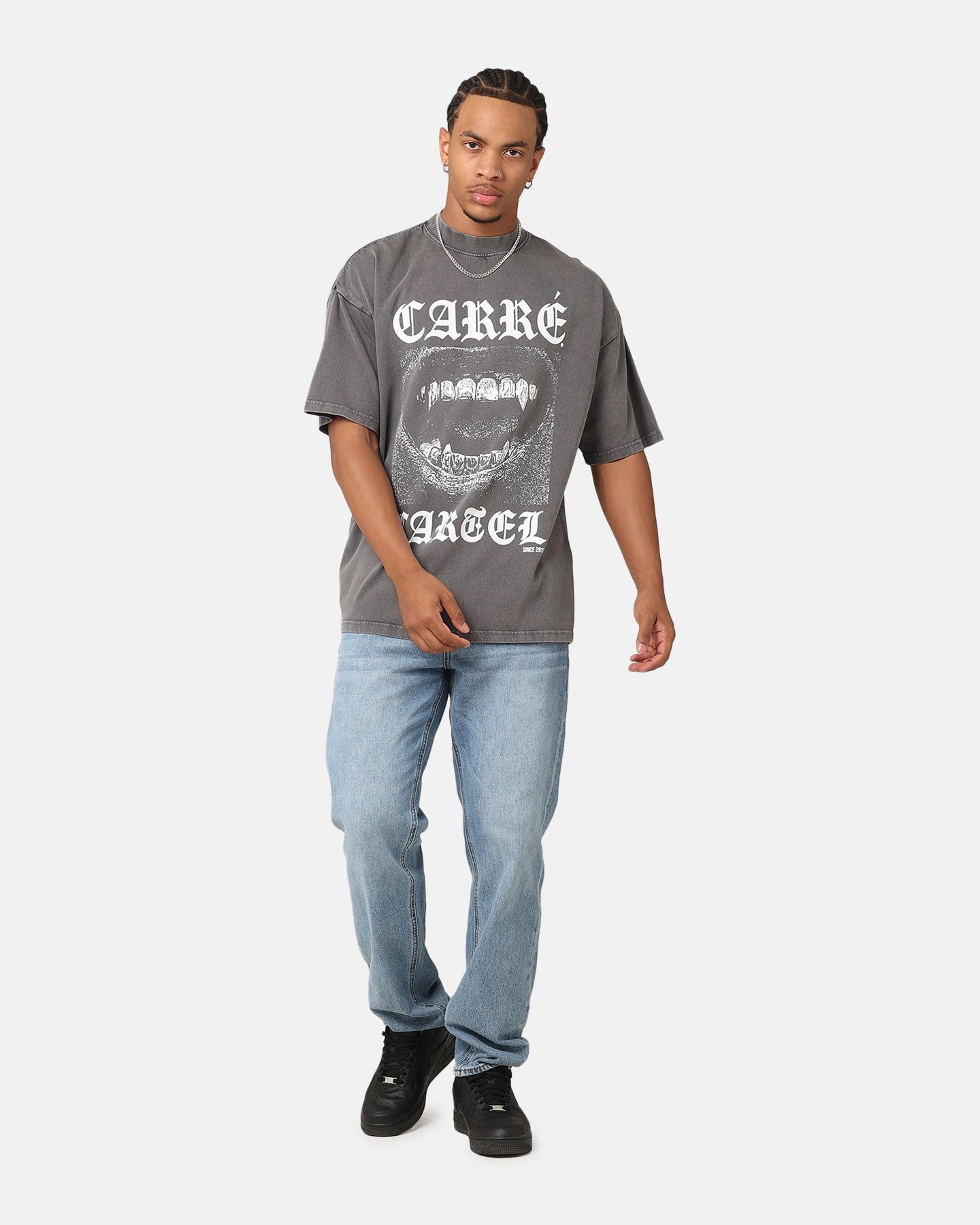 Relax Outfit Carre Cartel Mock Neck T-Shirt Washed Charcoal