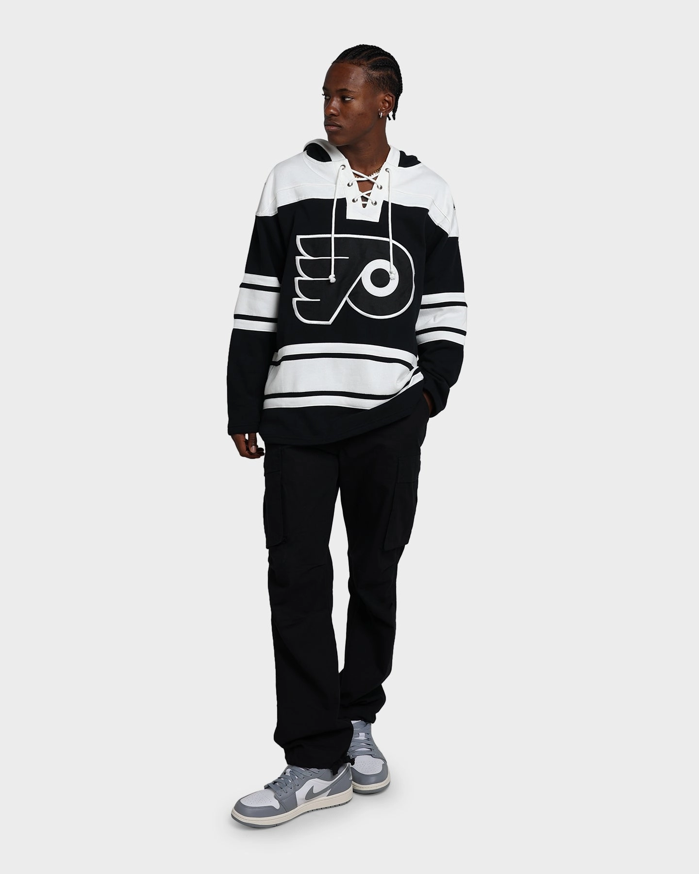holiday 47 Brand Philadelphia Flyers Superior Lacer Hoodie Jet Black