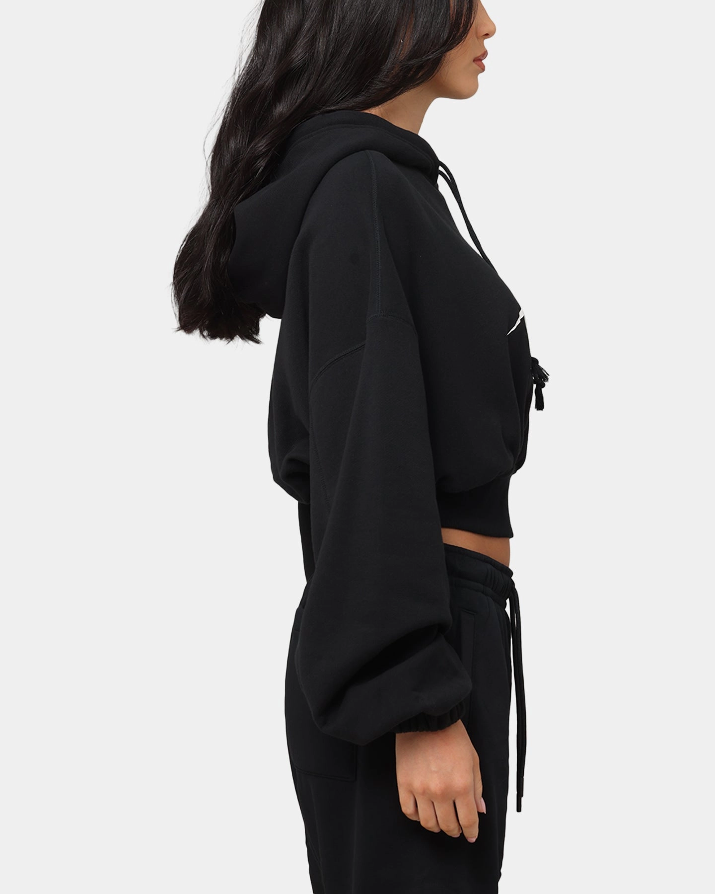 Nike Women's Sportswear Oversized Cropped Fleece Pullover Hoodie Black/Sail Variable Baffle Sizing Sale