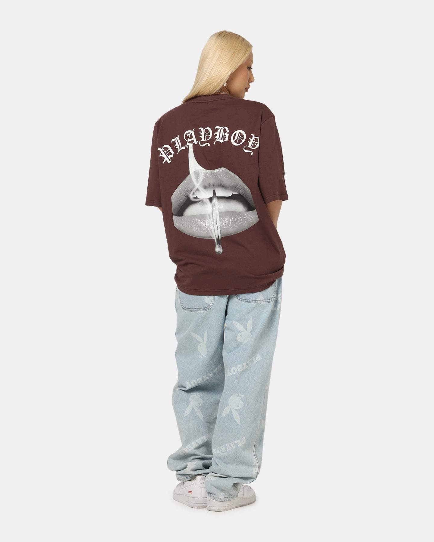 Fashion-Forward Look Playboy Gothic Mono Lips T-Shirt Washed Brown