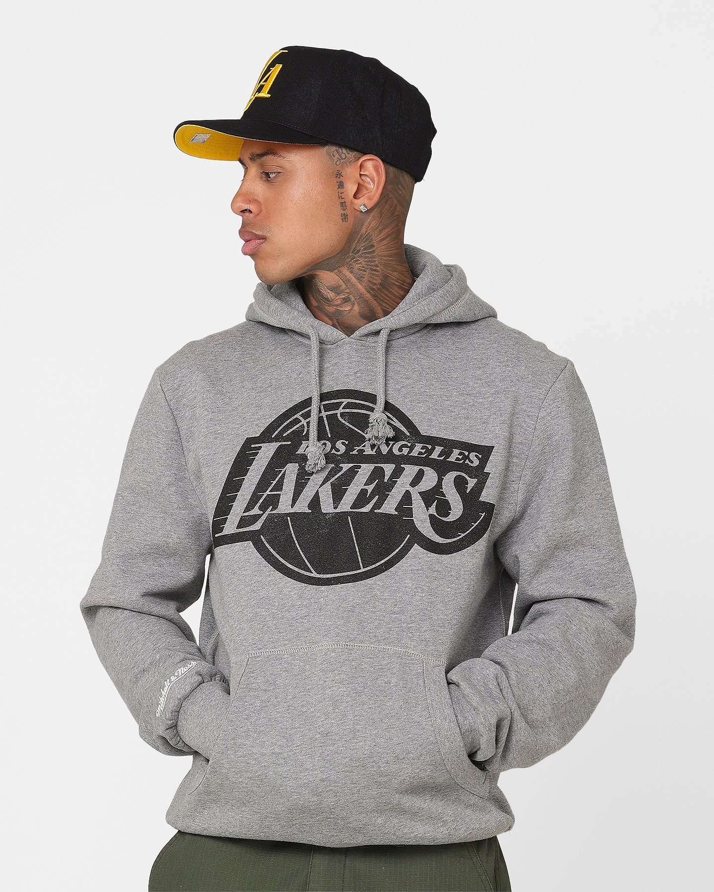 Mitchell & Ness Los Angeles Lakers XL Logo Hoodie Light Grey Marle Cozy Core Party