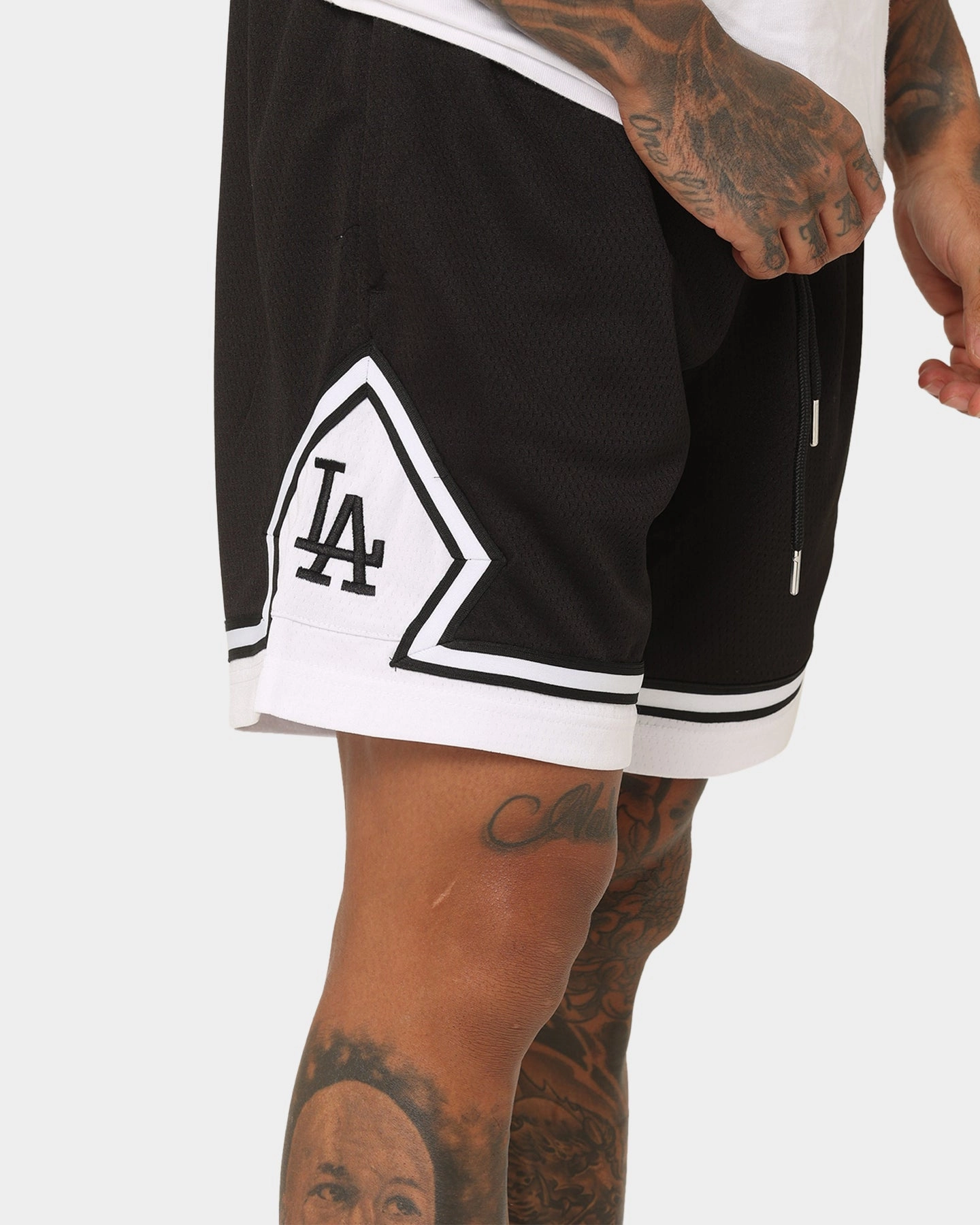 New Era Los Angeles Dodgers Mesh Shorts Black Wide Range Motion