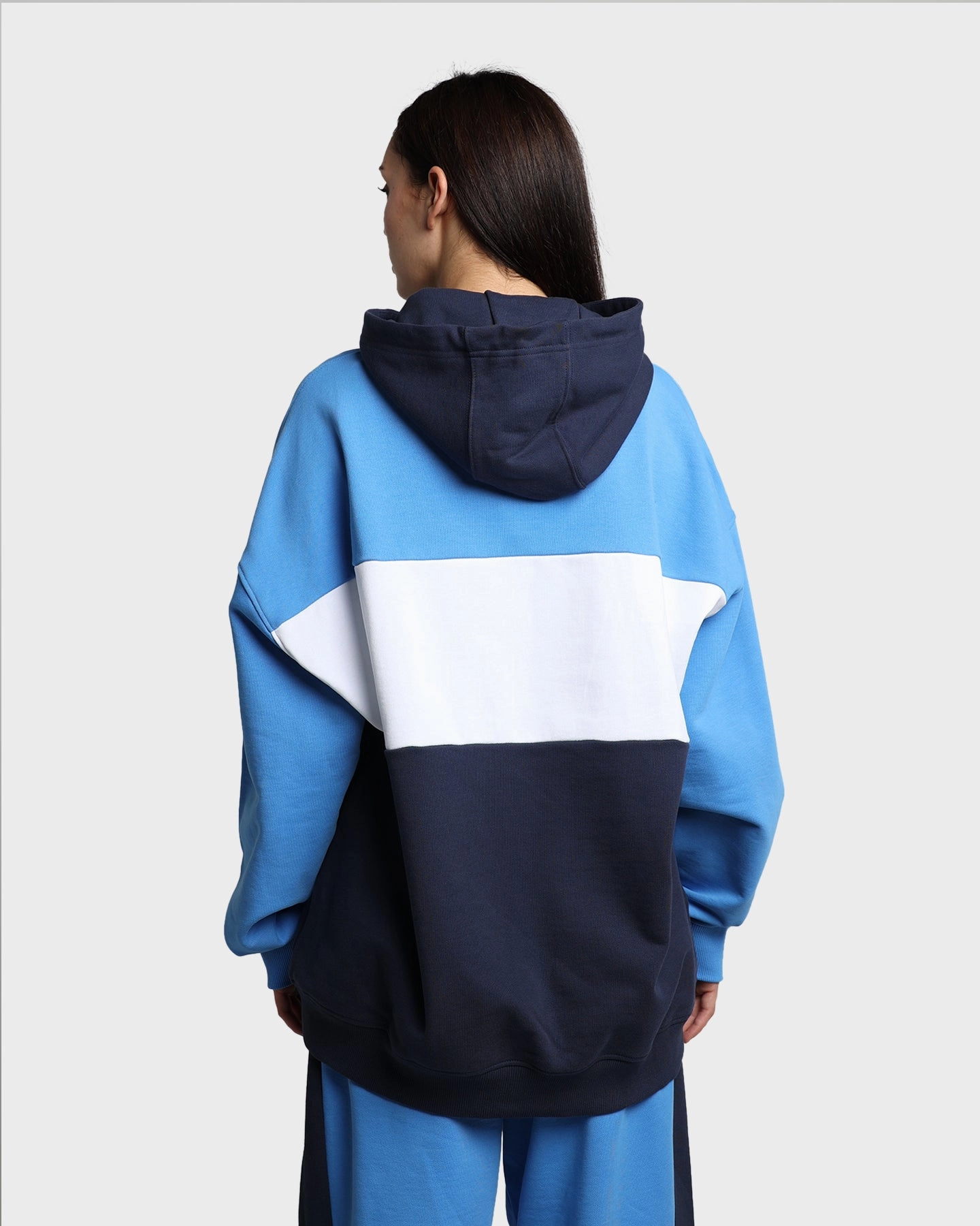Tommy Jeans TJM Archive Hoodie Twilight Navy Multi Pocket System middle aged people