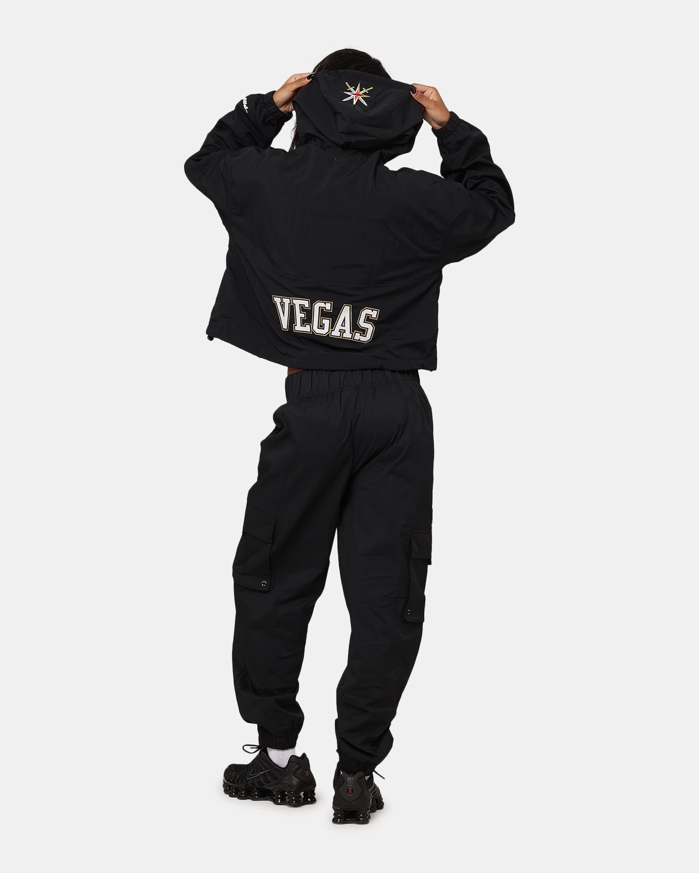 suitable for sports games Pro Standard Women's Vegas Golden Knights Woven Half Zip Cropped Jacket Black