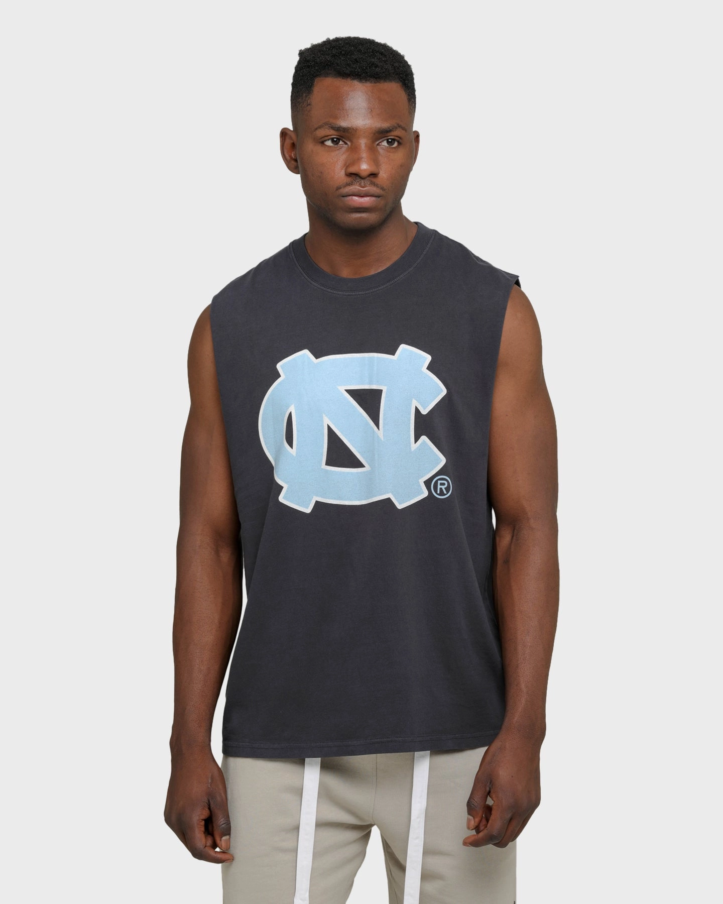 Picnic NATIONAL COLLEGIATE ATHLETIC ASSC UNC Team Crest Faded Muscle Vintage Black