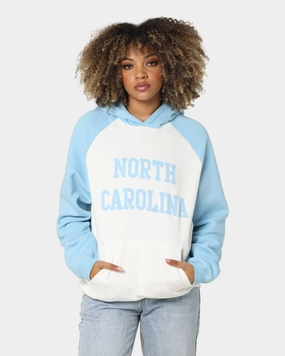 Active Jacket National Collegiate Athletic Association UNC Two Tone Raglan Hoodie Vintage White/Washed Carolina