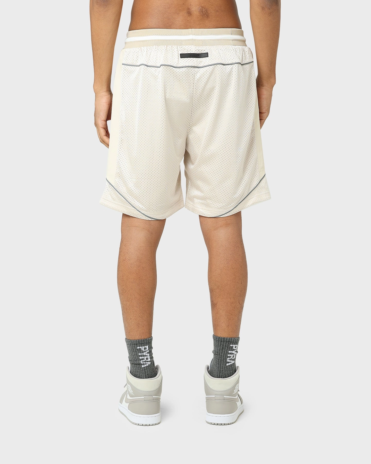 UV protection layer Pyra Nero Mesh Shorts Chateau Grey