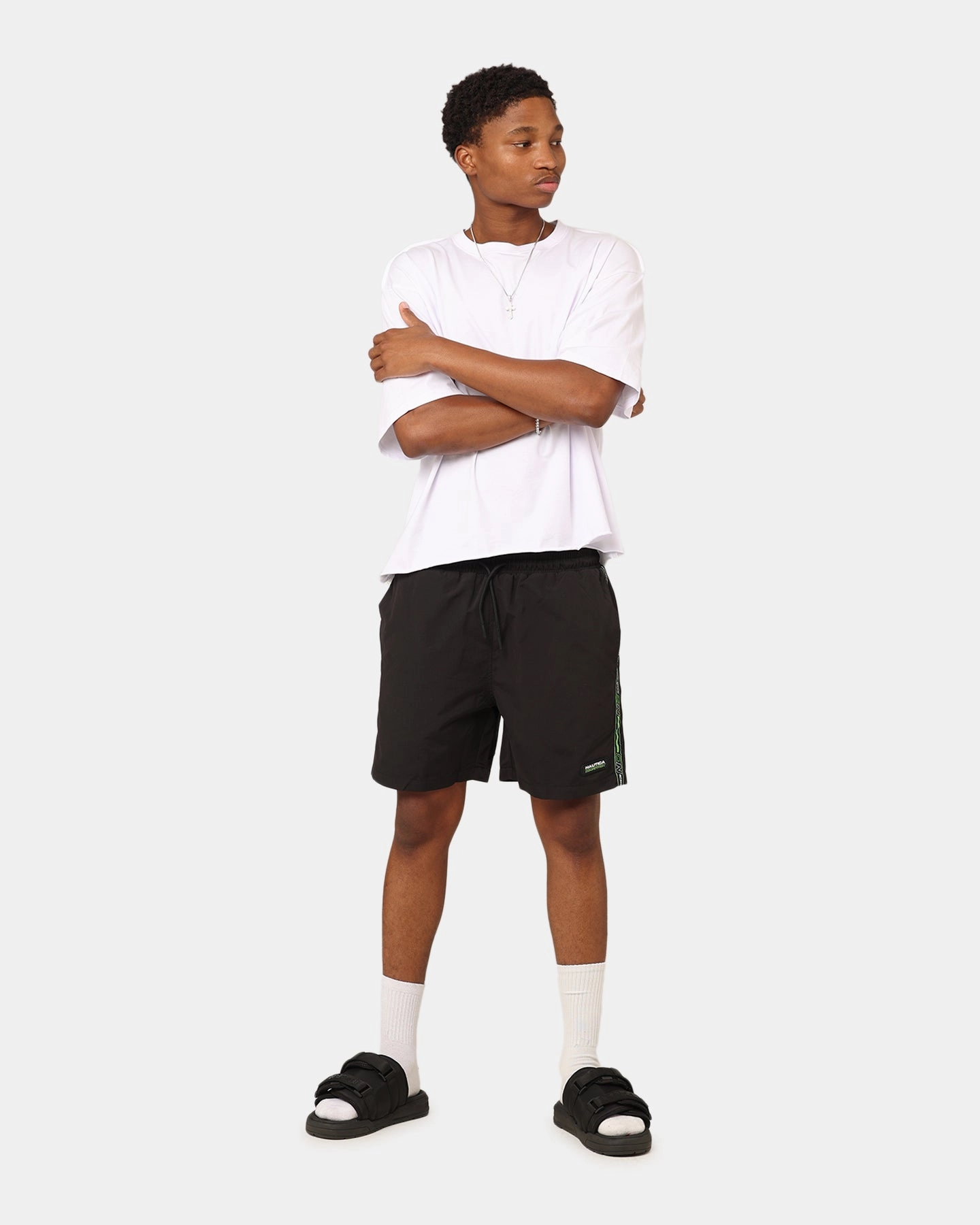 Multi Directional Flex mountain style Nautica Button 6" Swim Shorts Black